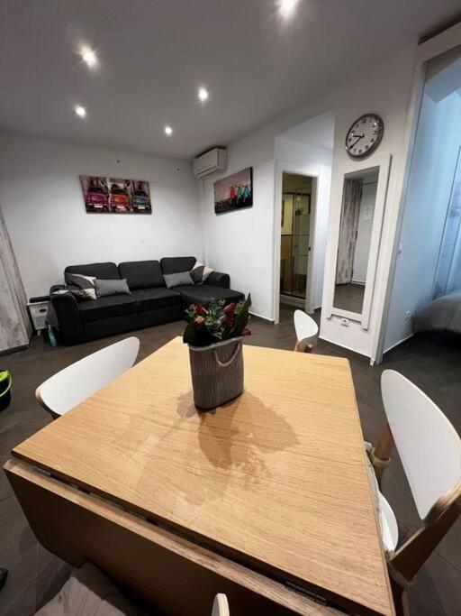 אליקאנטה Great Apartment Close To Plaza De Torres מראה חיצוני תמונה