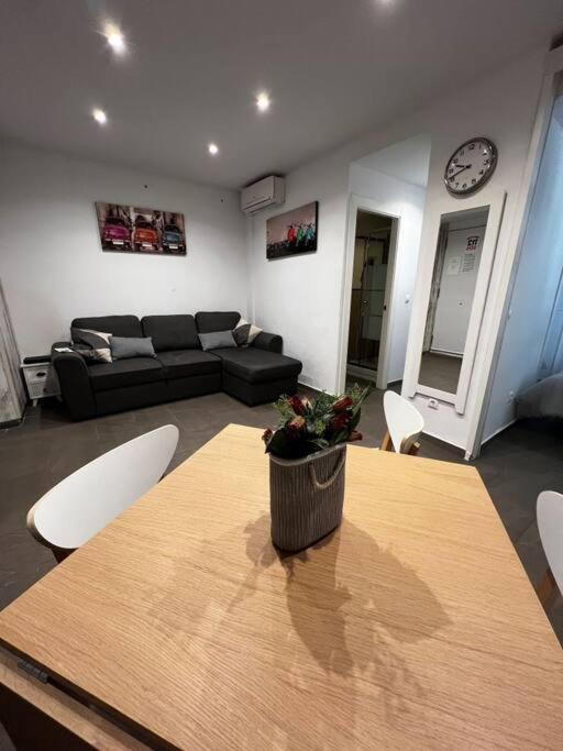 אליקאנטה Great Apartment Close To Plaza De Torres מראה חיצוני תמונה
