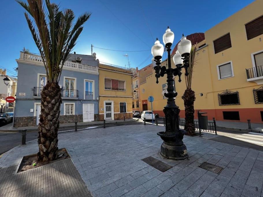 אליקאנטה Great Apartment Close To Plaza De Torres מראה חיצוני תמונה